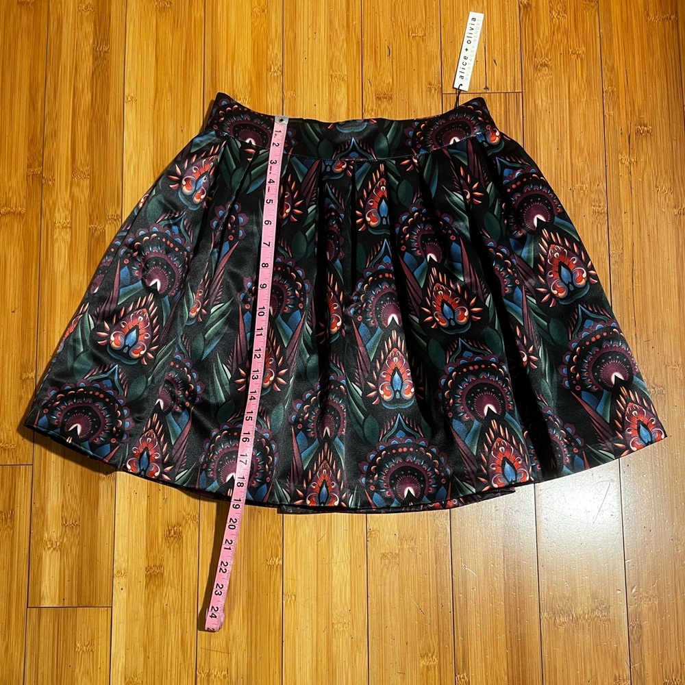 NWT ALICE + OLIVIA Stora Pleated Pouf Skirt in Ombre Deco Size 2 - Picture 14 of 16